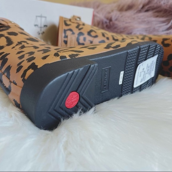 Hunter Original Waterproof Rain Boots - Picture 2 of 7